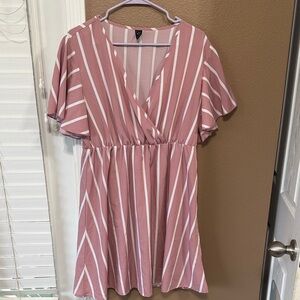 🥳 7/$10!! SHEIN Mauve Striped V-Neck Dress - 1XL
